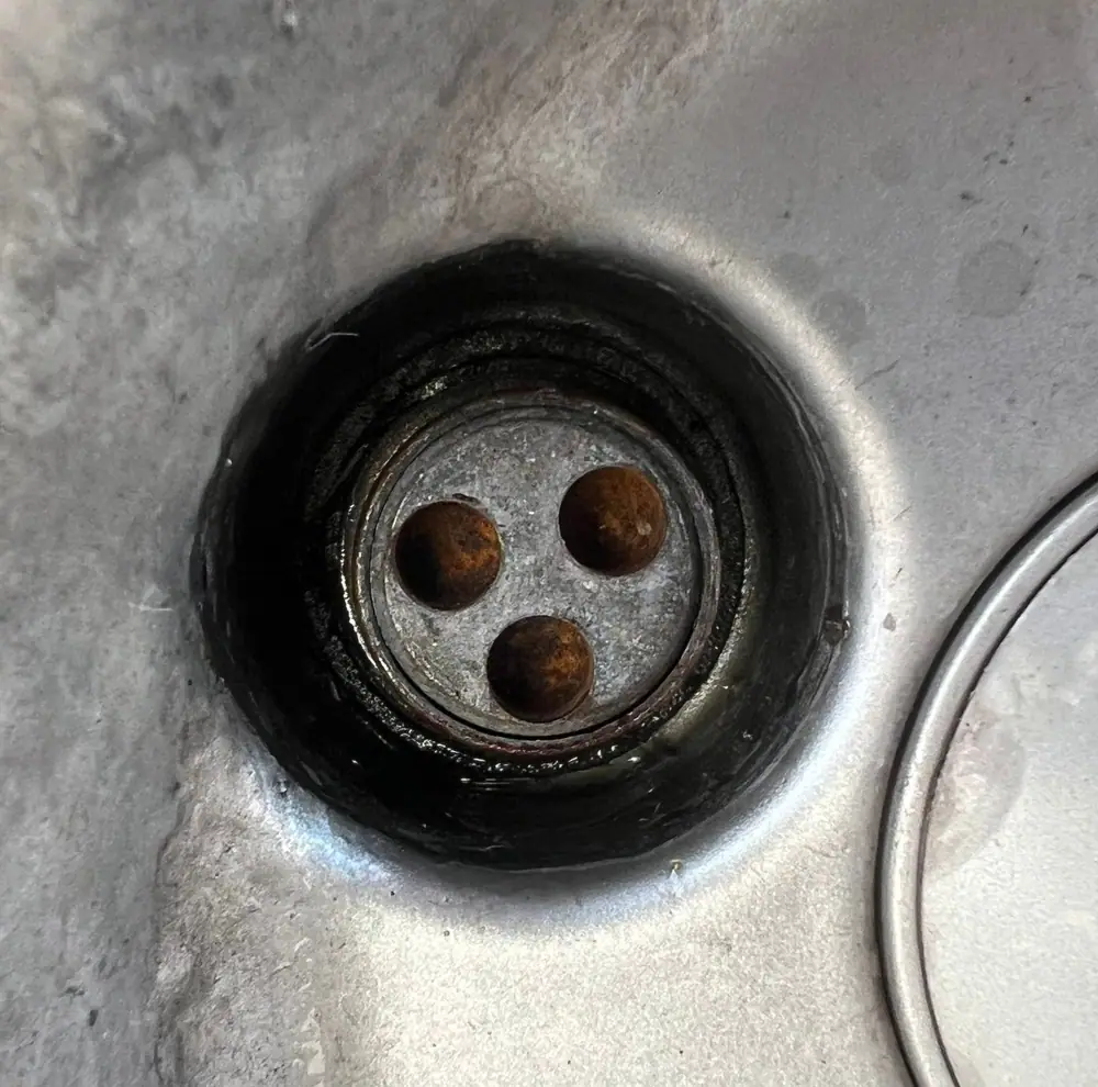Seized or rusted locking wheel nut removal
