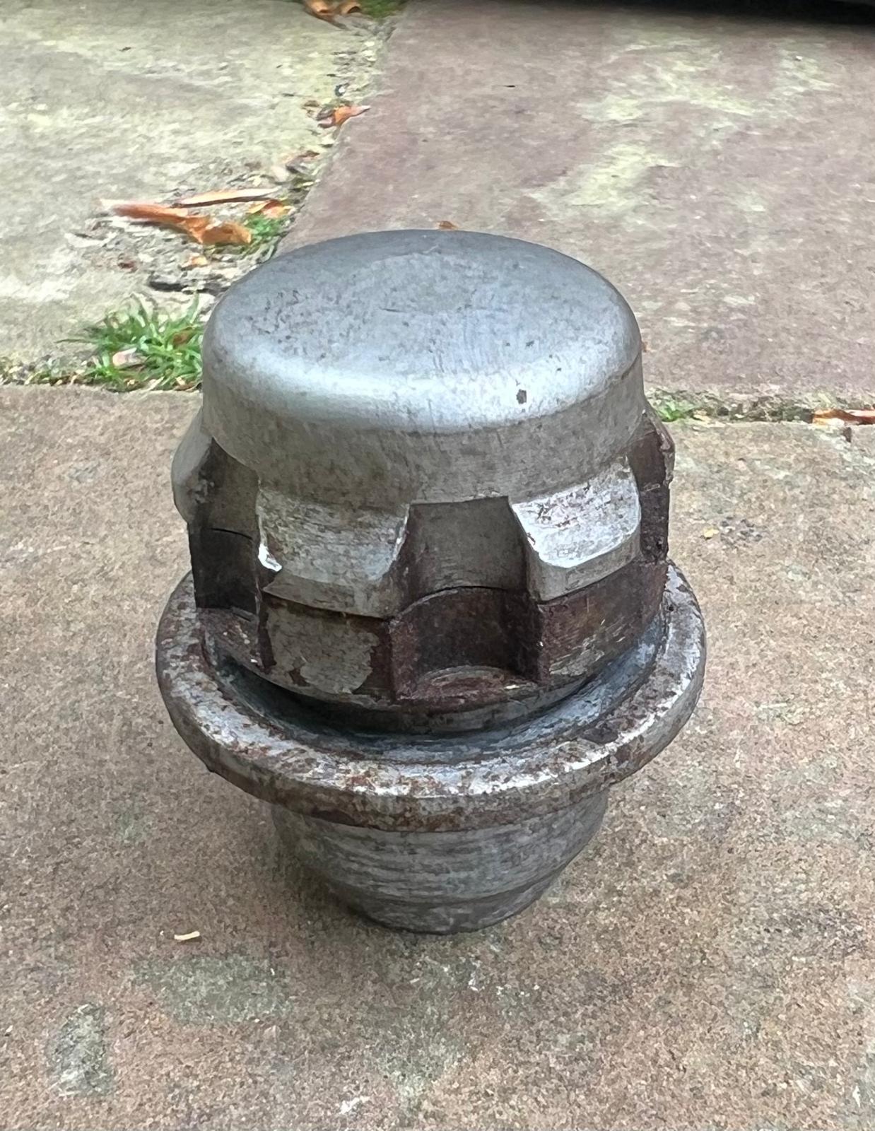 Seized or rusted locking wheel nut removal