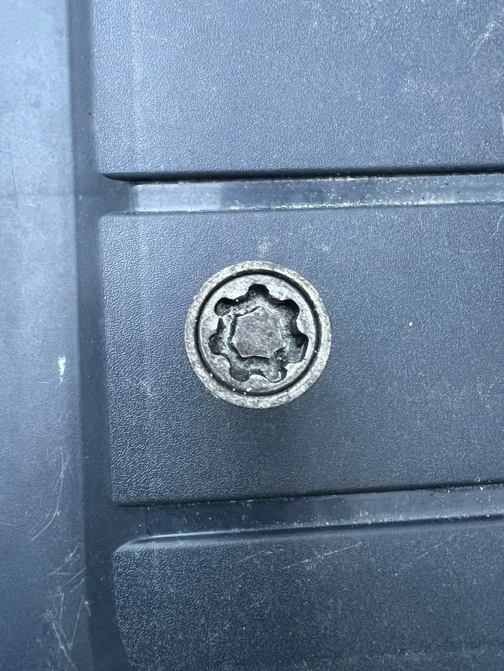 Seized or rusted locking wheel nut removal