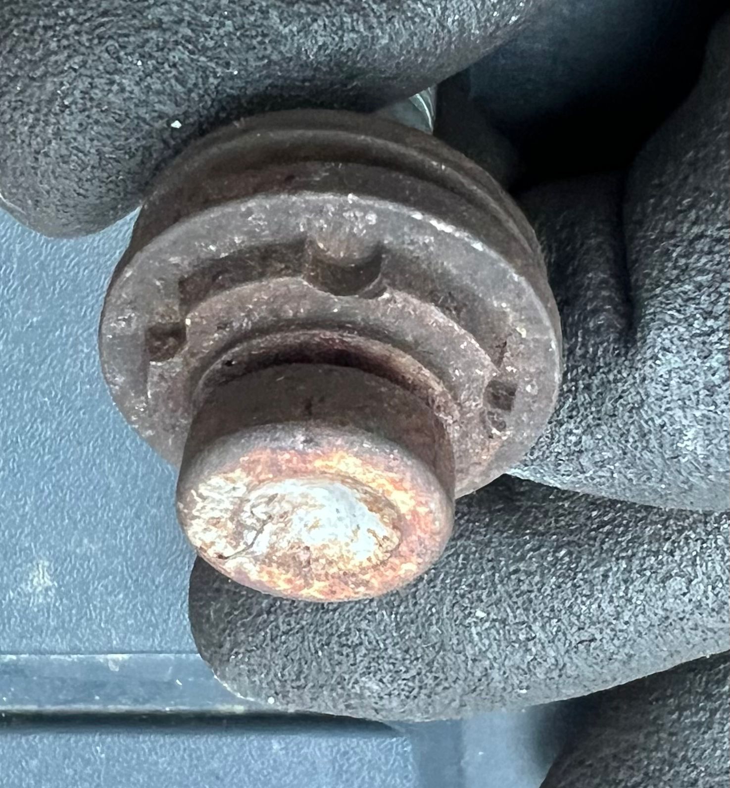Seized or rusted locking wheel nut removal