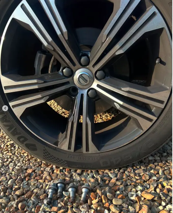 Seized or rusted locking wheel nut removal